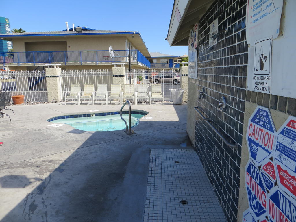 Americas Best Value Inn Las Vegas Strip Екстер'єр фото
